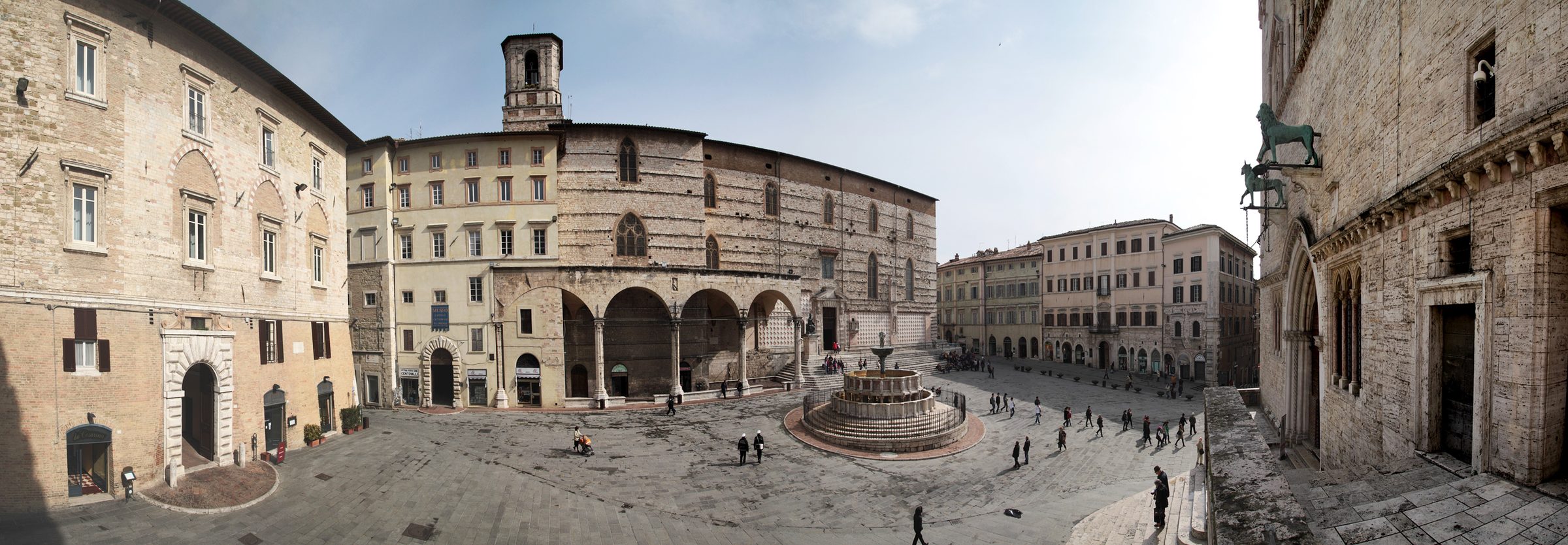 Piazza IV Novembre and the historic centre of Perugia